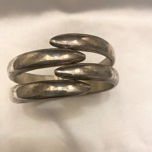 Silver cuff bracelet with hinged closure